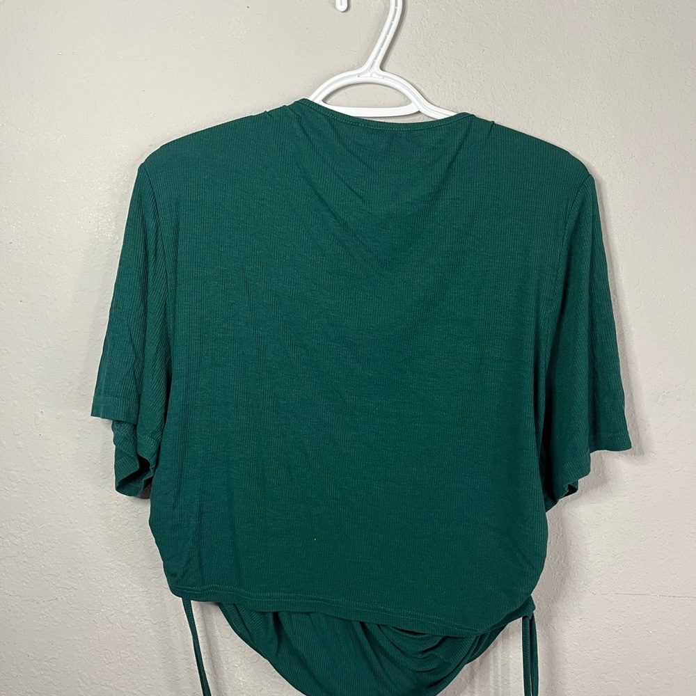 Green Top 💚